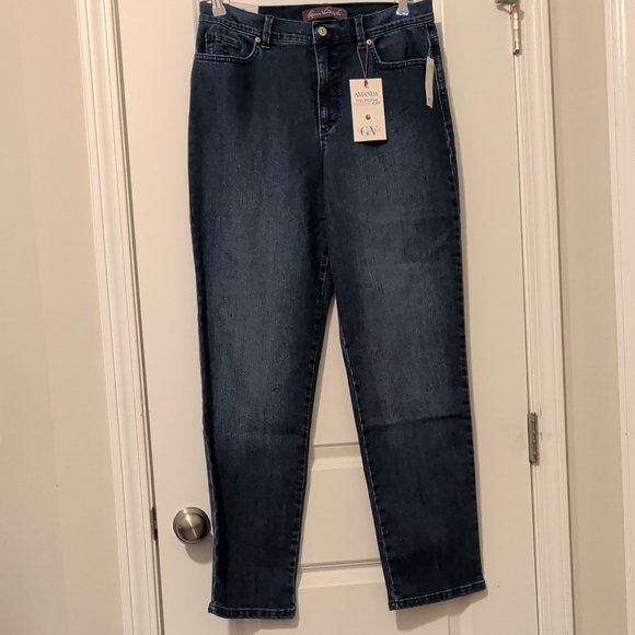 Gloria Vanderbilt Denim - NWT Gloria Vanderbilt Amanda Slimming Jeans Size 12